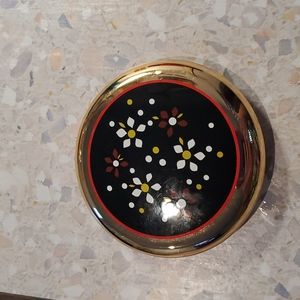 Mary Poppins Collectable Compact from Besame Cosmetics